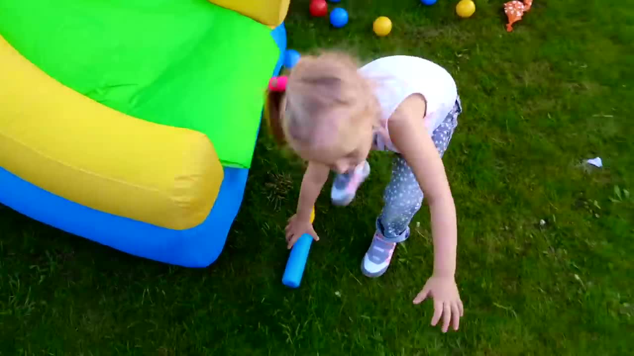 Can you make a balloon out of Play-Doh? This creative video shows how to sculpt fun balloon shapes and characters.