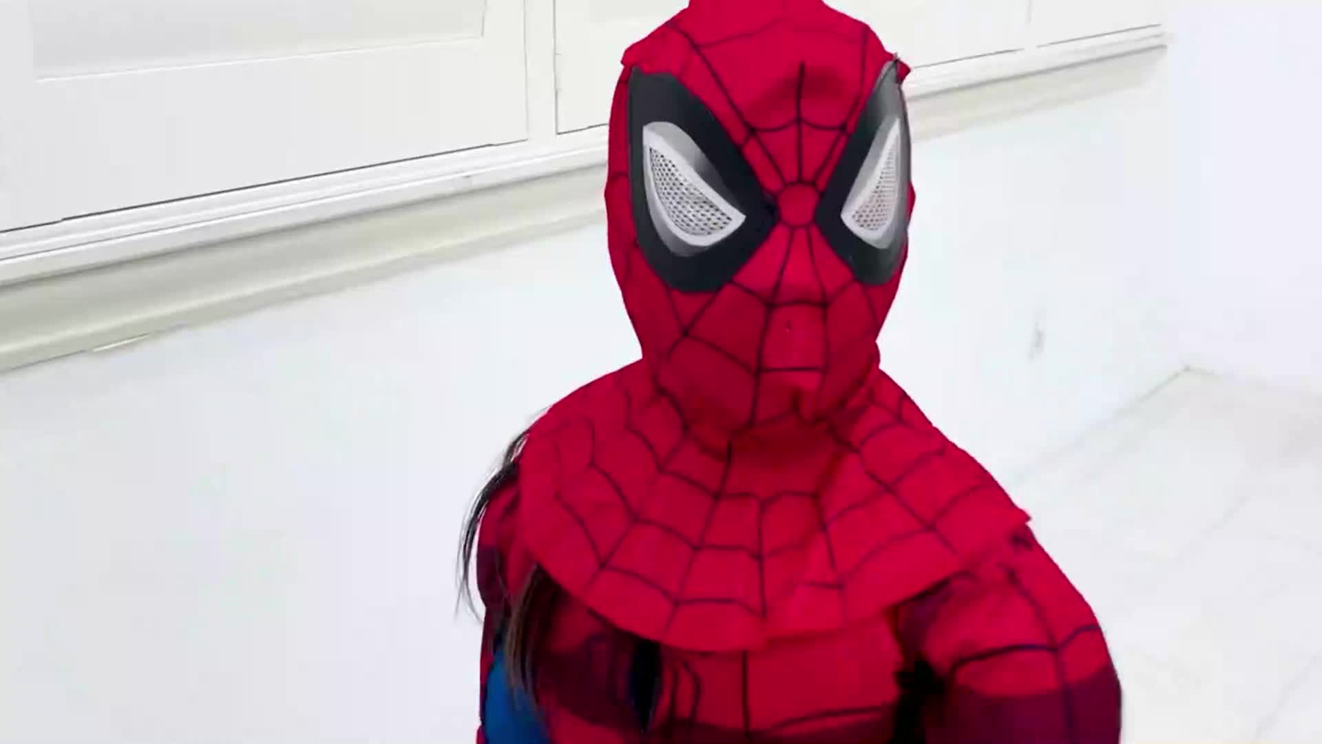 Create your own girl superhero with Play-Doh! This video guides you through making a superhero figure and her colorful fruit-themed shield.